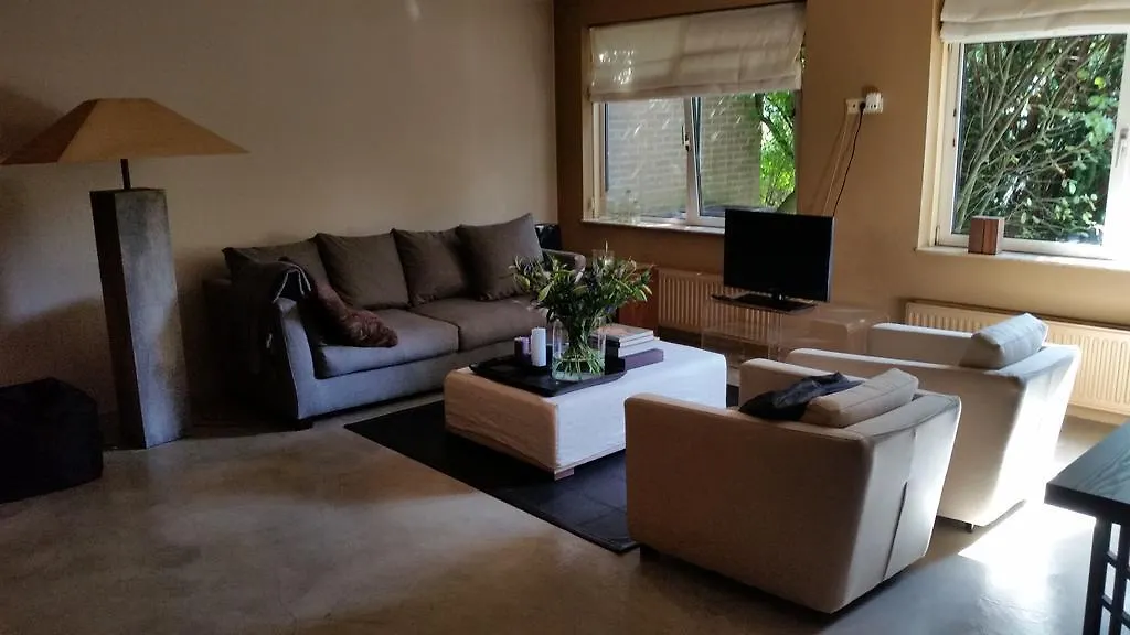 Apartment With Garden, Amsterdam Zuid/Rai/Wtc